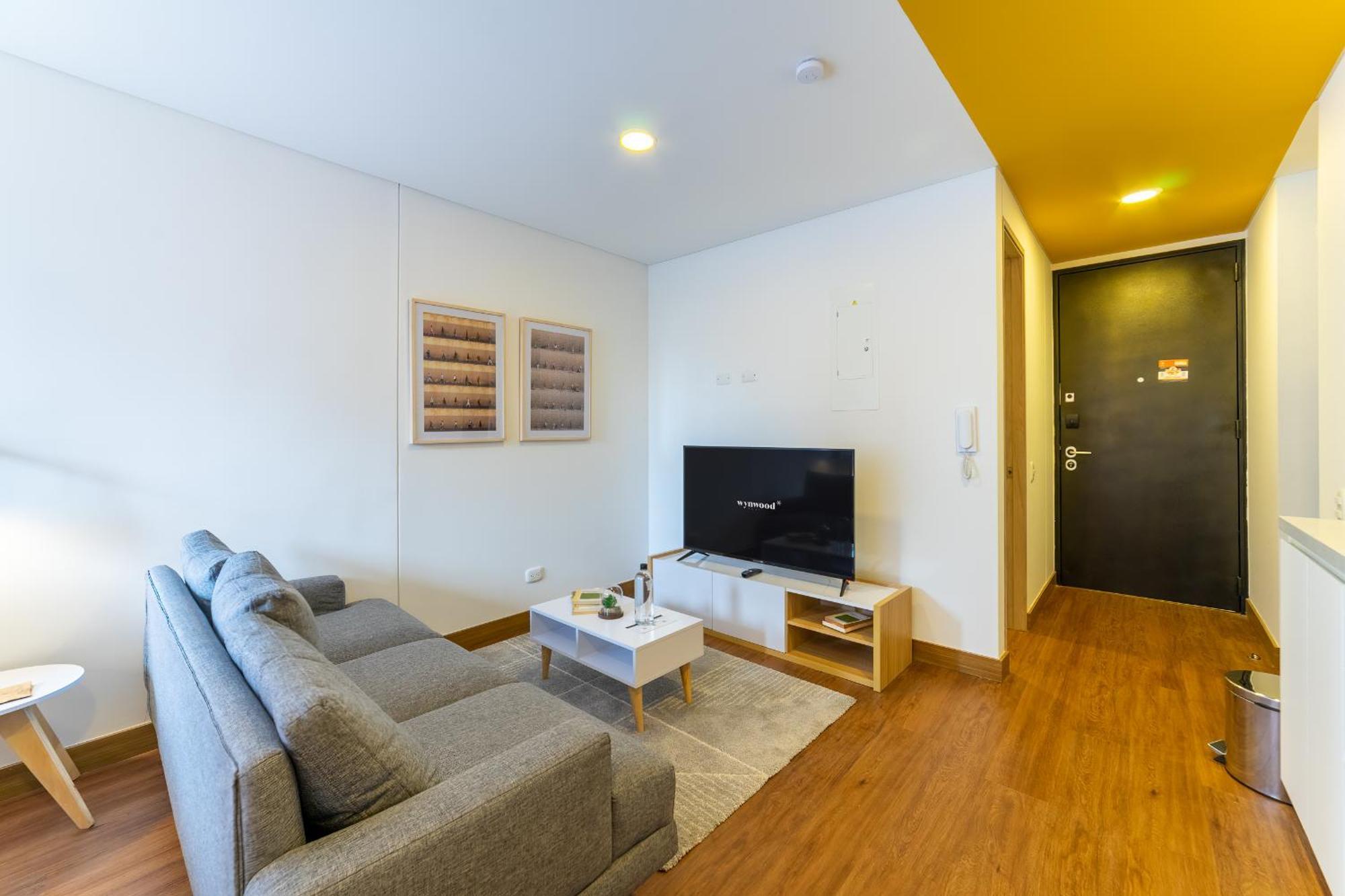 Bright 1br In Centro Internacional